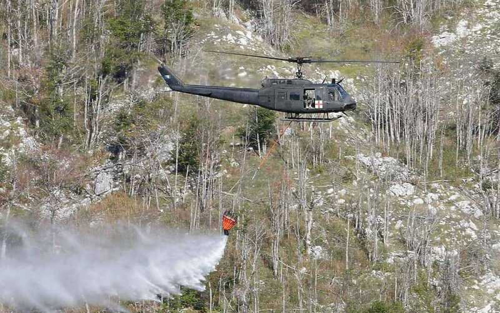 Helikopteri OSBiH u Hercegovini vježbali gašenje požara, a kada je trebalo bili su prizemljeni